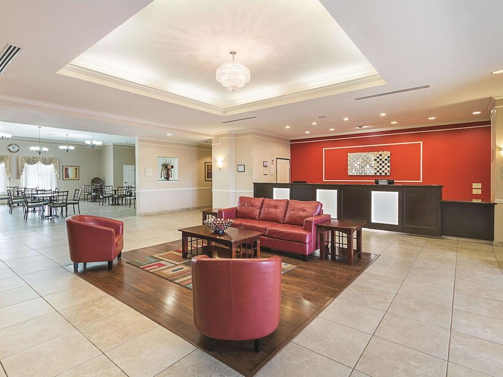 מלון La Quinta By Wyndham וואקסהאצ'י מראה חיצוני תמונה